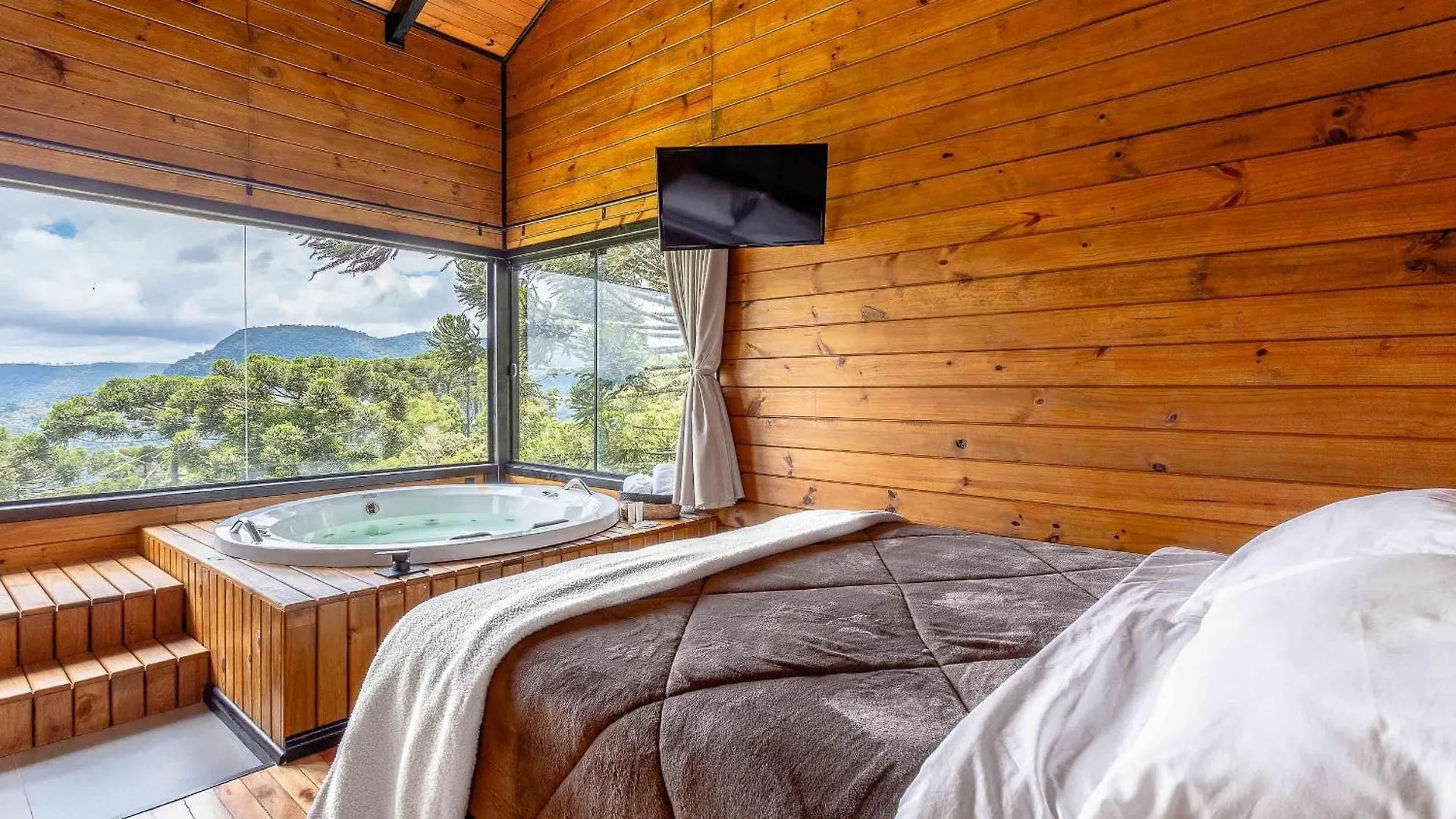 Chale Com Hidromassagem E Vista Para As Montanhas Águas Brancas 0*,  البرازيل
